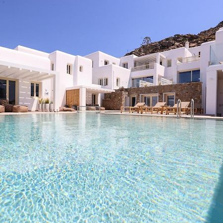 Life Suites Tourlos Bagian luar foto