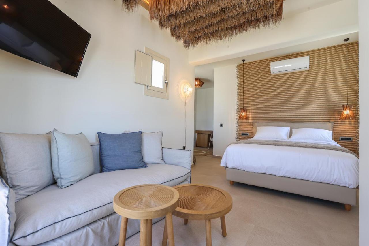 Life Suites Tourlos Bagian luar foto