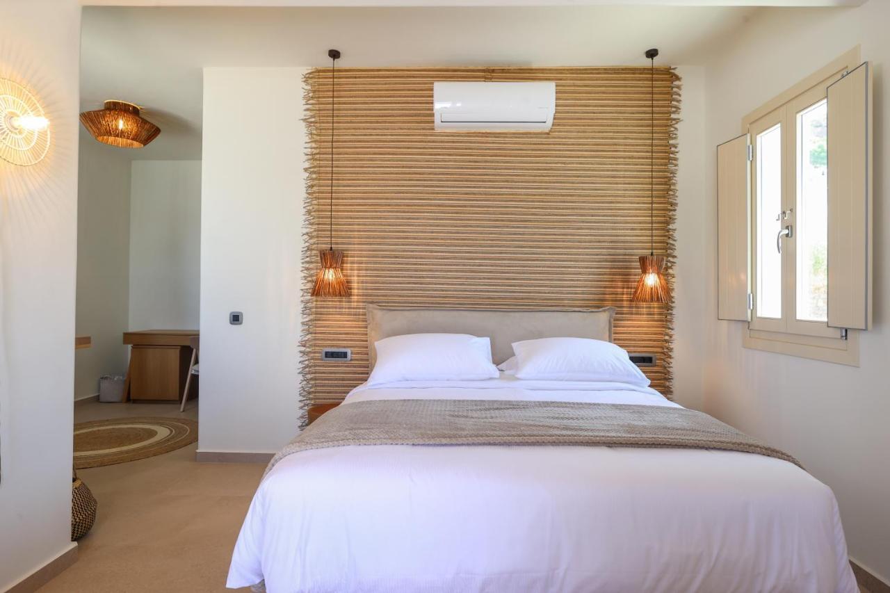 Life Suites Tourlos Bagian luar foto